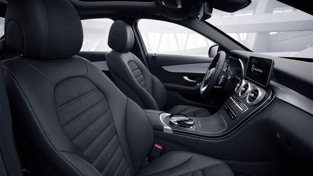 Mercedes-Benz C-KLASSE 180 Business Solution AMG | Panoramadak | Multibeam | Widescreen | Stoelverwarming |