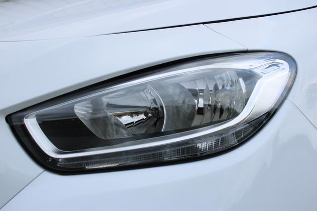 Mercedes-Benz CITAN 108 CDI L1 Base | Incl. 12 maanden garantie | Cruise control | Airco | Schuifdeur rechts | LED dagrijverlichting | DAB+ radio | Betonplex vloer |