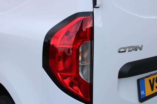Mercedes-Benz CITAN 108 CDI L1 Base | Incl. 12 maanden garantie | Cruise control | Airco | Schuifdeur rechts | LED dagrijverlichting | DAB+ radio | Betonplex vloer |