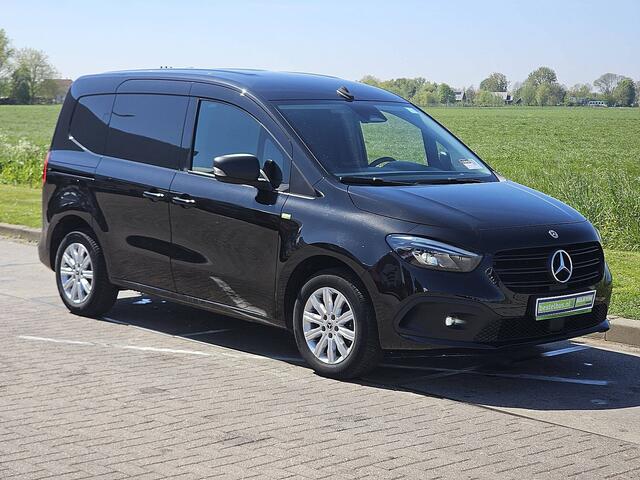 Mercedes-Benz CITAN 110 CDI L1 Pro L1 Pro Navi Mbux LED Trekhaak Airco Camera Stoelverwarming Lichtmetaal Euro6 95 PK!