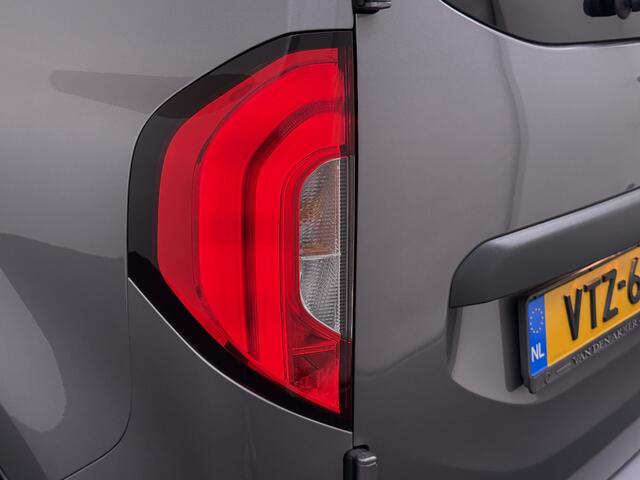 Mercedes-Benz CITAN 112 CDI L1 Pro Automaat // Climate // Camera // LED // Cruise Control // LM // Stoelverwarming // Bumpers in kleur
