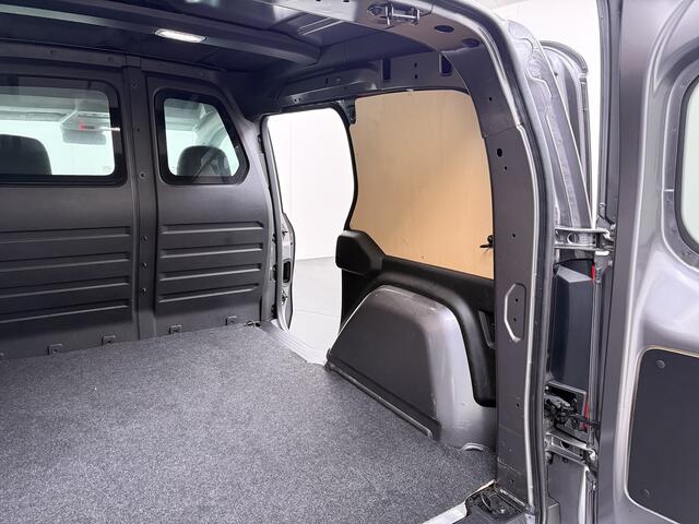 Mercedes-Benz CITAN 112 CDI L1 Pro Automaat // Climate // Camera // LED // Cruise Control // LM // Stoelverwarming // Bumpers in kleur