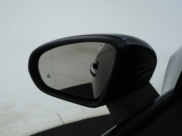 Mercedes-Benz CLA-KLASSE Shooting Brake 250 e AMG Plug-In Hybride 5 spaaks lichtmetalen velgen | Navigatie | Wide screen | Parking support met camera achter | Inclusief 24 maanden Mercedes-Benz Certified garantie voor Europa.