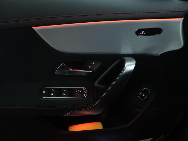 Mercedes-Benz CLA-KLASSE Shooting Brake 250 e AMG Plug-In Hybride 5 spaaks lichtmetalen velgen | Navigatie | Wide screen | Parking support met camera achter | Inclusief 24 maanden Mercedes-Benz Certified garantie voor Europa.