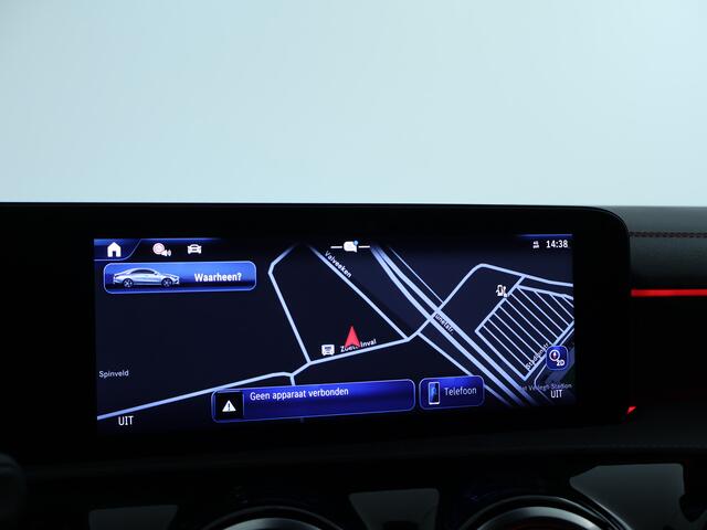 Mercedes-Benz CLA-KLASSE 250 e Star Edition AMG Plug-In Hybride AMG Line | Night Pakket | Sfeerverlichting. Inclusief 24 maanden MB Certified garantie voor Europa.