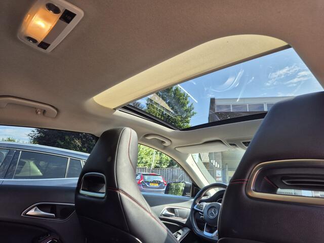 Mercedes-Benz CLA-KLASSE Shooting Brake 200 Ambition AMG CAMERA CRUISE PANODAK STOELVERWARMING
