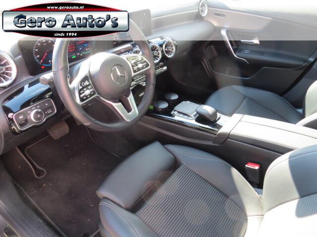 Mercedes-Benz CLA-KLASSE 250 e Luxury Line panorama vol extra`s ,slechts 10 dkm