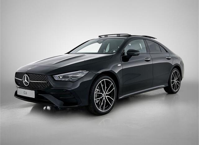 Mercedes-Benz CLA-KLASSE 250 e Business Solution AMG | Trekhaak | Nightpakket | AMG Line Plus pakket | Parkeerpakket met 360°-camera | KEYLESS GO | Head-up display | Dodehoekassistent | Stoelverwarming voor | Licht- en zicht pakket |