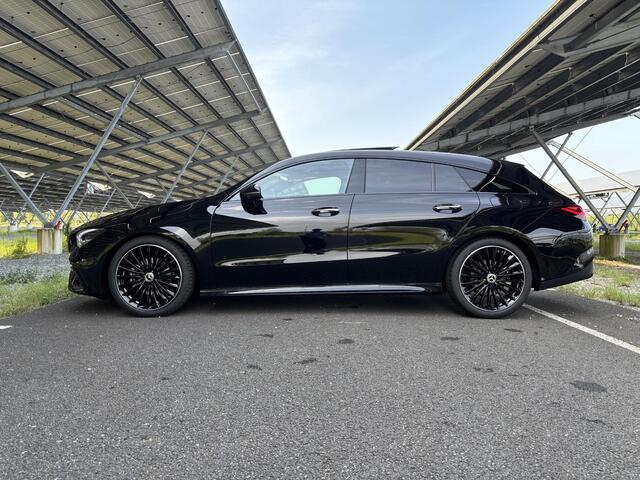 Mercedes-Benz CLA-KLASSE 180 Shooting Brake Business Solution | Night | Panoramadak | Memory stoelen | Head-up display | 360 camera | Sfeerverlichting |