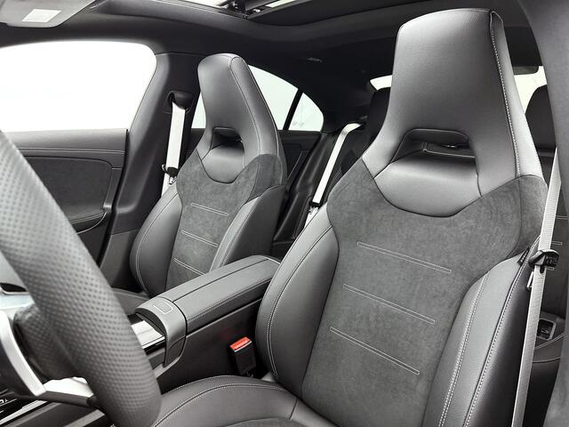 Mercedes-Benz CLA-KLASSE 180 Business Solution AMG | Trekhaak | AMG Line Plus pakket | Antidiefstalpakket GUARD 360° Plus | Head-up display | Multibeam LED | Smartphone-integratie |