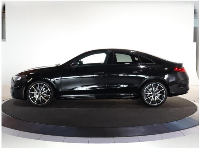 Mercedes-Benz CLA-KLASSE 250+ Launch Edition | AMG | Night | Panoramadak | 19" lichtmetalen velgen | Sfeerverlichting |