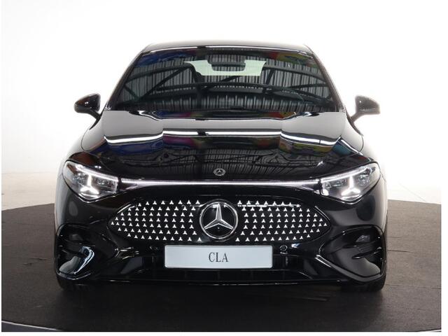 Mercedes-Benz CLA-KLASSE 250+ Launch Edition | AMG | Night | Panoramadak | 19" lichtmetalen velgen | Sfeerverlichting |