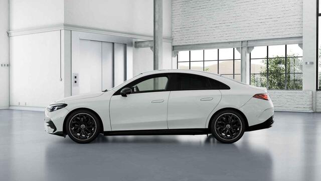 Mercedes-Benz CLA-KLASSE 250+ Launch Edition 85 kWh | Night | Panoramadak | Stoelverwarming | DISTRONIC | Achteruitrijcamera | Dodehoekassistent |