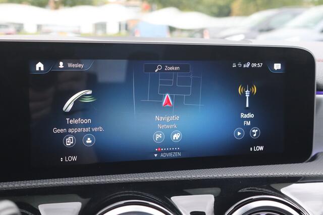 Mercedes-Benz CLA-KLASSE 220 4MATIC Premium Plus Mem-Seats I Sfeer I Matrix Led-Koplampen