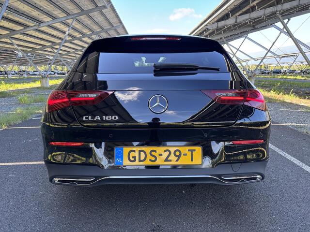 Mercedes-Benz CLA-KLASSE Shooting Brake 180 Star Edition Luxury Line | 18 inch LM velgen | Getinte ramen | Led verlichting | Sfeerverlichting |