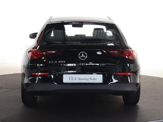 Mercedes-Benz CLA-KLASSE Shooting Brake 180 Star Edition LIMITED | Stoelverwarming | Achteruitrijcamera | LED koplampen | MBUX |