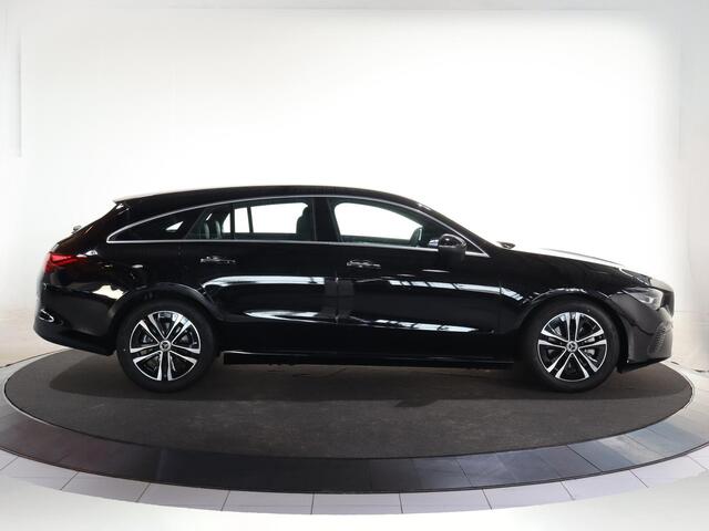 Mercedes-Benz CLA-KLASSE Shooting Brake 180 Star Edition LIMITED | Stoelverwarming | Achteruitrijcamera | LED koplampen | MBUX |