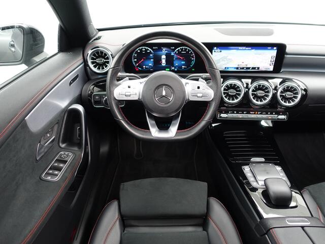 Mercedes-Benz CLA-KLASSE 250 e AMG Edition Aut- Panoramadak, Xenon Led, Sfeerverlichting, Alcantara Sportinterieur