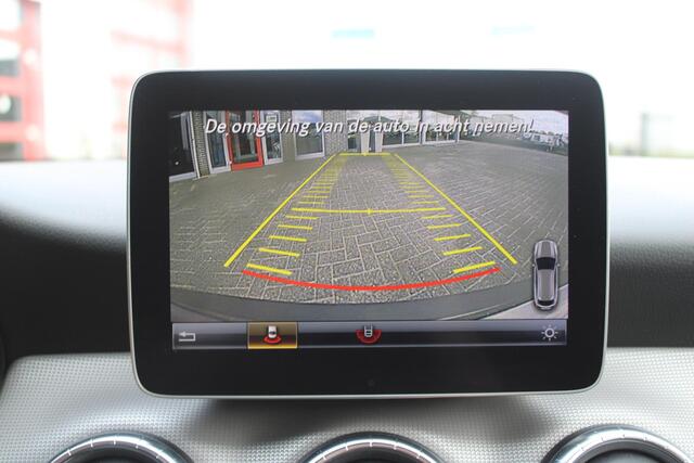 Mercedes-Benz CLA-KLASSE Shooting Brake 200 d Business Solution NL Auto!!