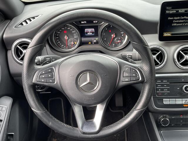 Mercedes-Benz CLA-KLASSE Shooting Brake 200 Prestige 18"/Stoelverwarming/COMAND Online/Apple Carplay & Android Auto/Camera/PDC v+a/Elektrische achterklep