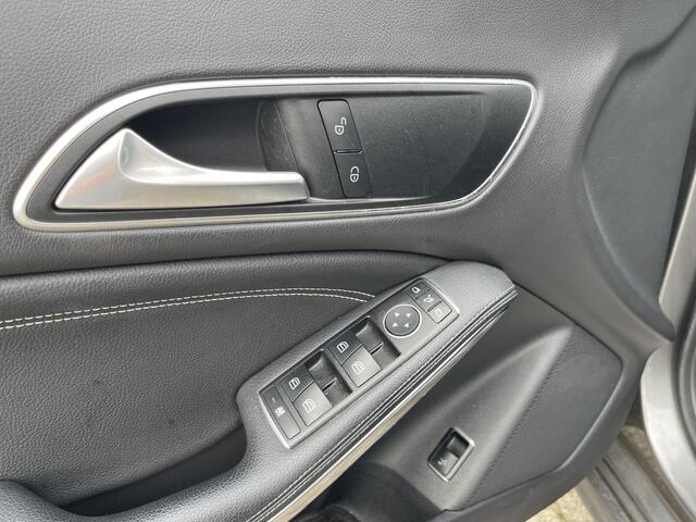 Mercedes-Benz CLA-KLASSE Shooting Brake 200 Prestige 18"/Stoelverwarming/COMAND Online/Apple Carplay & Android Auto/Camera/PDC v+a/Elektrische achterklep