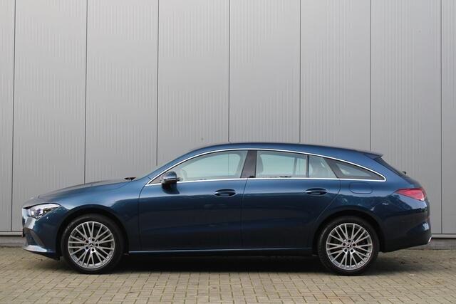 Mercedes-Benz CLA-KLASSE Shooting Brake 250 e Luxury Line | Widescreen | Camera | Navigatie | Stoelverwarming | Elektrische achterklep | Zwenkbare trekhaak