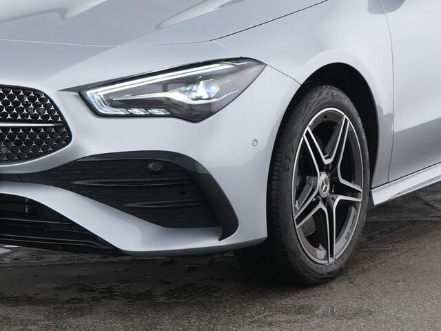 Mercedes-Benz CLA-KLASSE 250 e AMG Plug-In Hybride AMG Line Premium | Night Pakket | Panorama Schuif-Kanteldak | Burmester® | Stuur en Stoelverwarming. Inclusief 24 maanden Mercedes-Benz Certified garantie voor Europa.
