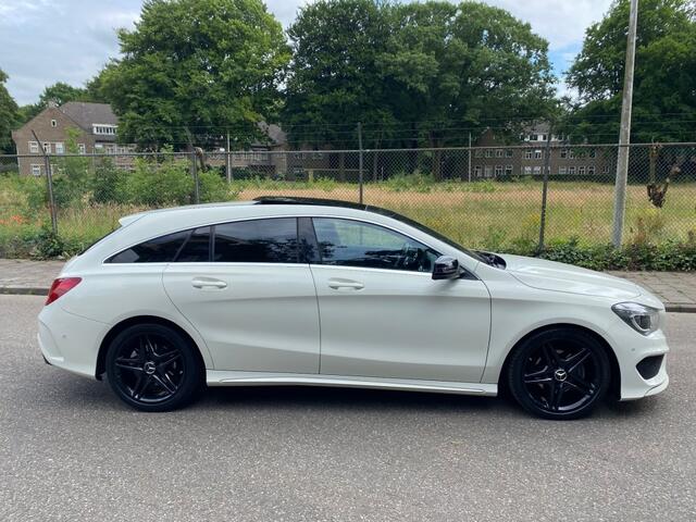 Mercedes-Benz CLA-KLASSE 180 Autm - Schuifdak - AMG pakket !!!