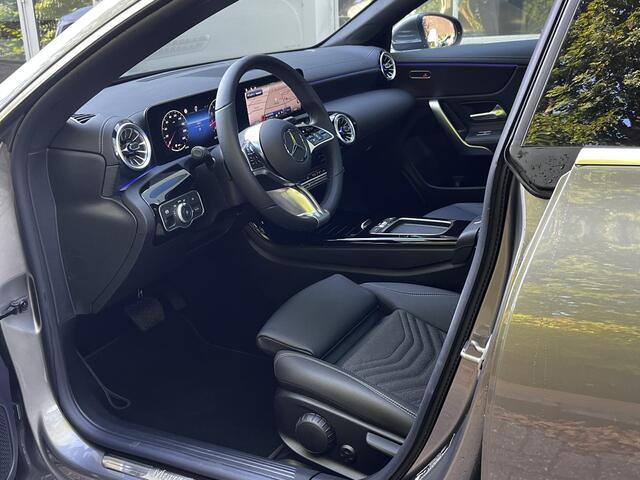 Mercedes-Benz CLA-KLASSE 180 Star Edition Luxury | Panoramadak | Apple CarPlay | Android Auto | Sierdelen Lindehout Zwart | Sfeerverlichting | Stoelverwarming | Achteruitrijcamera | Parkeersensoren | Elektrisch Inklapbare Buitenspiegels
