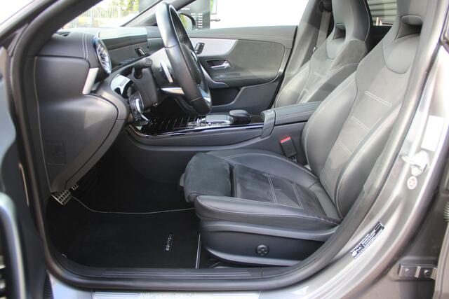 Mercedes-Benz CLA-KLASSE Shooting Brake 250e AMG Line Edition | Panoramadak | Distronic+ | Memory | Widescreen | Camera | CarPlay | Keyless Go | Sfeerverlichting | LED | Stoelverw | Navi | Spooassistent | .....