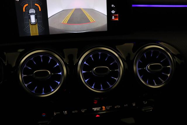 Mercedes-Benz CLA-KLASSE Shooting Brake 250 e AMG-Line Premium Plus | STOELVERWARMING | DAB | APPLE