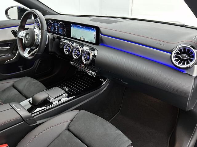Mercedes-Benz CLA-KLASSE 200 AMG-Line | Night pakket | Panorama Schuif/kanteldak | Memory Seats | Head-Up Display | Rijassistentie pakket | 360 Camera | Sfeerverlichting Inclusief 24 maanden MB Certified garantie voor Europa.