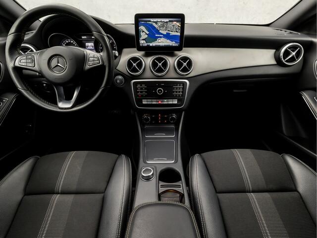 Mercedes-Benz CLA-KLASSE 180 Sport (GROOT NAVIGATIE, CAMERA, ZWART HEMEL, STOELVERWARMING, GETINT GLAS, HALF LEDER, XENON, GETINT GLAS, KEYLESS START, WITTE STIKSELS,