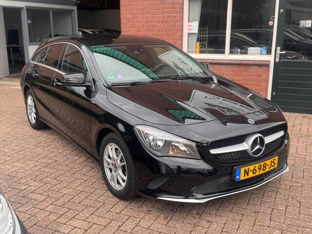 Mercedes-Benz CLA-KLASSE Shooting Brake 180 Prestige limited edition