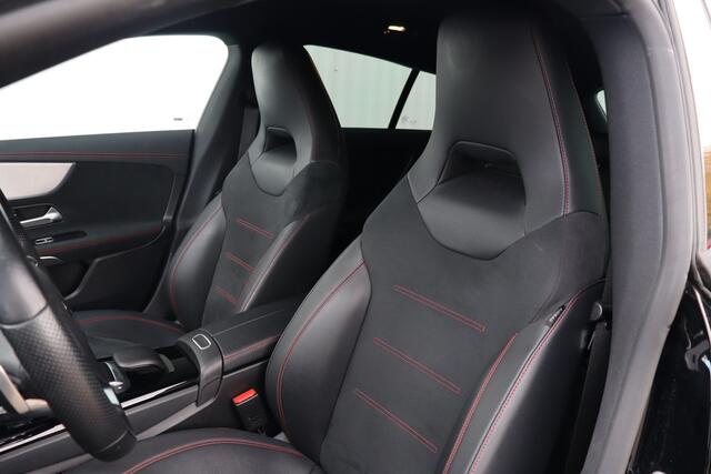 Mercedes-Benz CLA-KLASSE Shooting Brake 250 e AMG Line | Halfleder | Elek. Trekhaak | Adap. Cruise | Camera | Stoelverwarming | Navigatie | Carplay