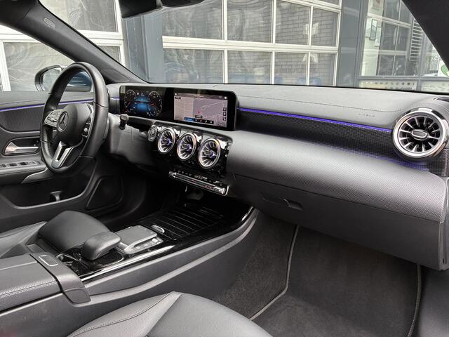 Mercedes-Benz CLA-KLASSE Shooting Brake | Trekhaak | Sfeerverlichting | 200 Luxury Line