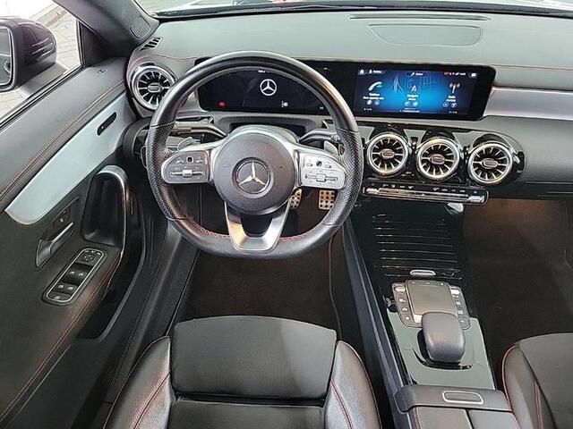 Mercedes-Benz CLA-KLASSE 180 Aut. Business Sol. AMG | Navi | Camera | Sport Stoelen |