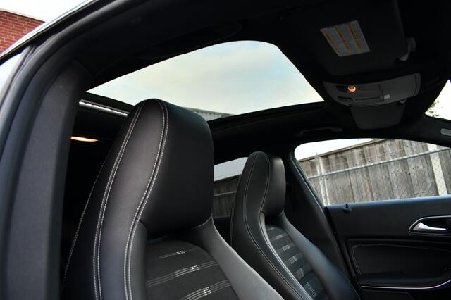 Mercedes-Benz CLA-KLASSE Night|Panodak|Keyless|Blindspot