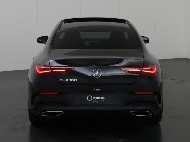 Mercedes-Benz CLA-KLASSE 180 Star Edition AMG NIGHT | Panoramadak | Sfeerverlichting | Achteruitrijcamera | Stoelverwarming | Night Pakket |