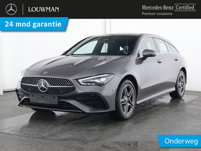 Mercedes-Benz CLA-KLASSE Shooting Brake 250 e AMG Plug-In Hybride AMG Line | Panorama Schuif-Kanteldak | Trekhaak | Sfeerverlichting | Dodehoek Assist | Stuur en Stoelverwaming. Inclusief 24 maanden MB Certified garantie voor Europa.