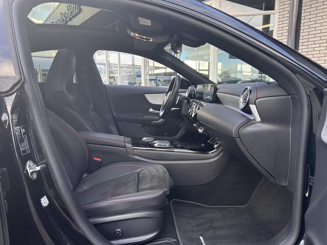 Mercedes-Benz CLA-KLASSE 250 e Business Solution AMG Limited | Trekhaak | Memory | Panoramadak