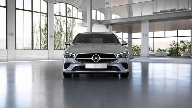 Mercedes-Benz CLA-KLASSE 180 Luxury Line | Distronic | Apple Carplay | Stoelverwarming | Widescreen |