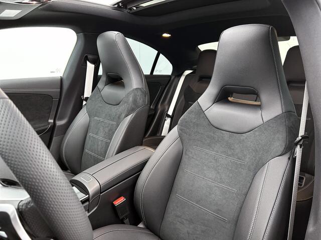 Mercedes-Benz CLA-KLASSE 250 e Business Solution AMG | AMG Line Plus pakket | Trekhaak | Panoramaschuifdak | Memorypakket Voorstoelen | Antidiefstalpakket GUARD 360° Plus | Nightpakket | 360° camera | Head-up display |