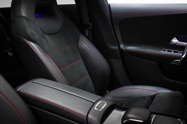 Mercedes-Benz CLA-KLASSE Shooting Brake 200 AMG-Line Premium Plus | PANORAMADAK | BURMESTER DAB | 19"