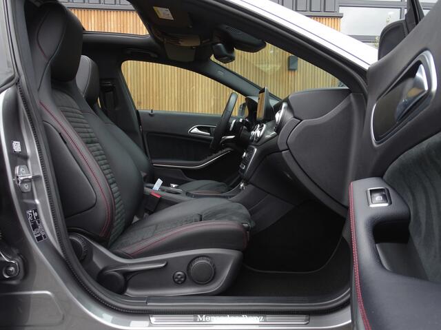 Mercedes-Benz CLA-KLASSE 180 automaat / AMG Ed. 1 / 2019 / LED *NAP*