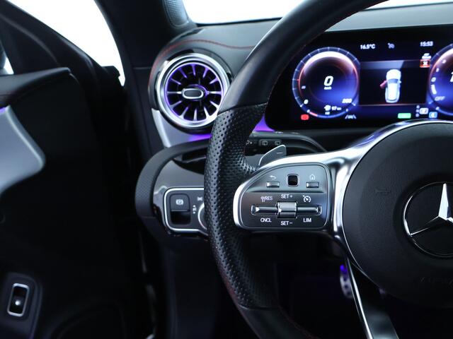 Mercedes-Benz CLA-KLASSE Shooting Brake 250 e Business Solution AMG Nightpakket | Panoramadak | Sfeerverlichting | Keyless Go | Parkeerpakket met Camera | LED | Inclusief 24 maanden Mercedes-Benz Certified garantie voor Europa.