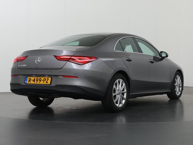 Mercedes-Benz CLA-KLASSE 180 Business Line | Apple Carplay | Widescreen | Stoelverwarming | Achteruitrijcamera |