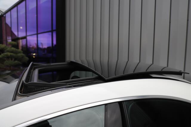 Mercedes-Benz CLA-KLASSE 250 AMG Aut7 | 211PK | Pano | Harman/kardon | Stoelverw. | Leder | Standkachel | Clima | Led | Camera | 2018.