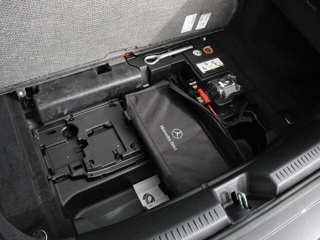 Mercedes-Benz CLA-KLASSE Shooting Brake 250 e PHEV Progesive Automaat Navigatie Climate Control Camera Electrisch bedienbare achterklep verwarmbare voorstoelen Adaptive Cruise Control | Dab