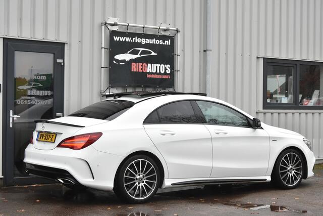 Mercedes-Benz CLA-KLASSE 180 - 2018 | Panoramadak | LED | Parkeersensoren | Keyless Start